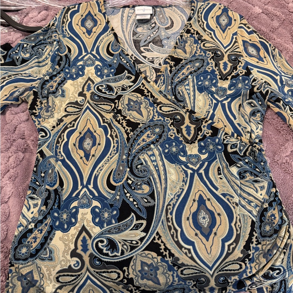 Jaclyn Smith Light Blue and Cream Paisley Knit Top